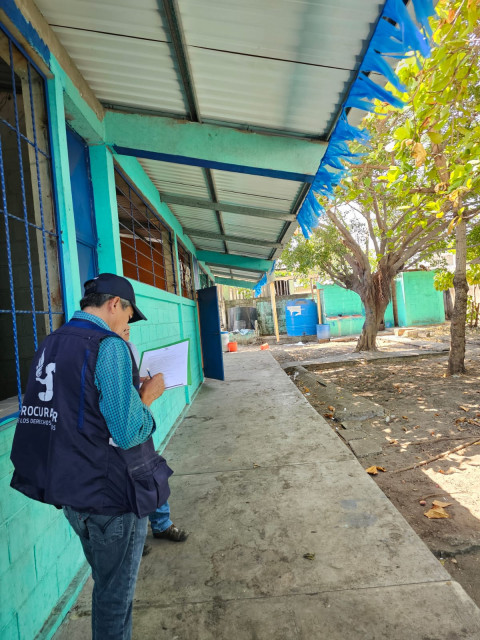 Supervisa condiciones en centro educativo de aldea Las Lisas