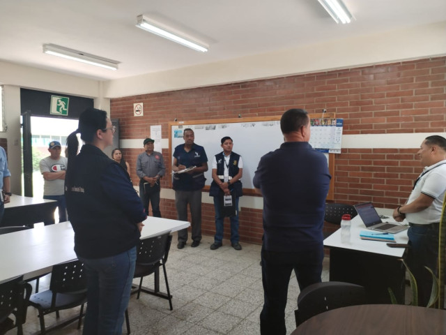 Acompañan a Inspección General de Trabajo en verificación de condiciones laborales en Centro Universitario de Baja Verapaz